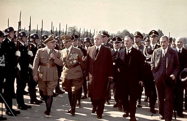 Опубликованы снимки из коллекции частного фотографа Гитлера