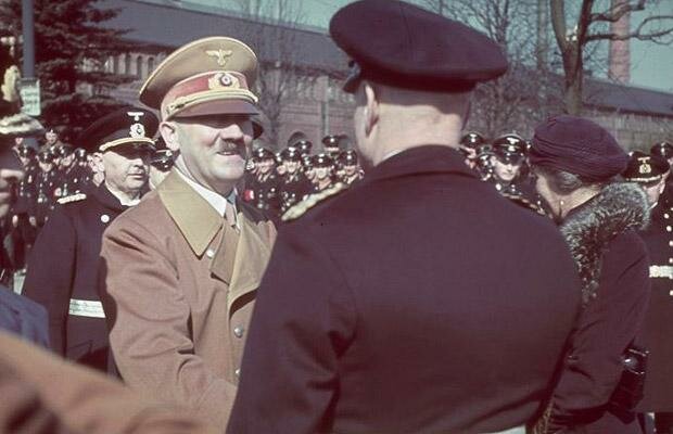 Опубликованы снимки из коллекции частного фотографа Гитлера