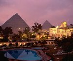 Египет продолжает принимать российских туристов