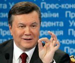 Януковичу посоветовали взять Тимошенко на поруки