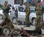 Жертвой взрывов на остановке в Чечне стал милиционер