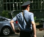 В Иркутске милиционер избил пьяного водителя