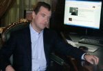 Первая запись Медведева в LiveJournal посвящена интернету