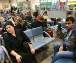 Пассажиров "Владивосток Авиа" задержали в Москве