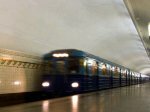 Житель Подольска лег на рельсы метро, но выжил