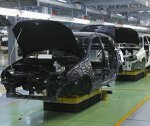 "АвтоВАЗ" вдвое сократит инвестиции в новые модели машин