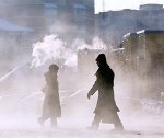 В Москве жители продолжают страдать от морозов