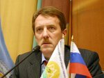 Гордеев предлагает приостановить кредиты Минску