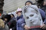 Тимошенко обошла по популярности Януковича