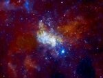 Астрономы уточнили рацион черной дыры в центре Млечного Пути