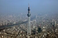 Самая высокая в мире телебашня открылась для посетителей в Токио