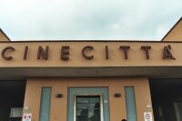 Демонстрация для спасения итальянской киностудии "Чинечитта"
