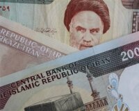 Иранская валюта стремительно падает