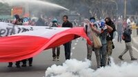 Полиция разогнала шествие колумбийских студентов