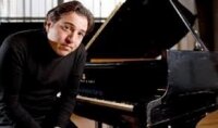 Известного турецкого пианиста Фазиля Сая судят за атеизм