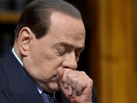 Берлускони: "Я останусь в политике"