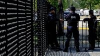 Посол Гондураса в Колумбии отстранен из-за скандала с проститутками