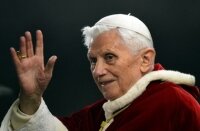 Папа Римский покидает свою должность