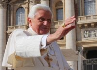 Бенедикт XVI,перед уходом, издал новый указ