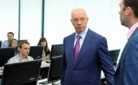 Азаров введет налог на отдых за границей