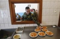 Российские солдаты быстро набирают вес