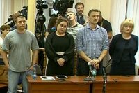 Навальный и Офицеров признаны виновными в хищении кировского леса
