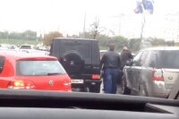 Заведено уголовное дело об избиении водителя на Дербеневской набережной