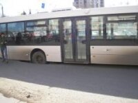 Автобус с юными футболистами врезался в экскаватор в Испании